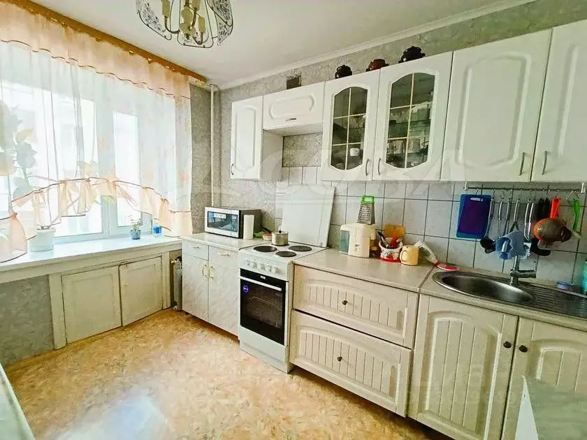3-к кв. Тюменская область, Тюмень ул. Карла Маркса, 110А (60.4 м) - Фото 1
