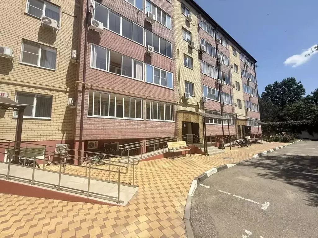 2-к кв. Краснодарский край, Динская ст-ца ул. Кирова, 107 (80.0 м) - Фото 2