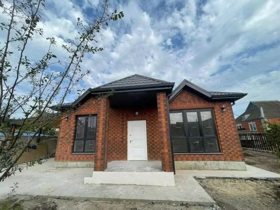 Дом в Краснодарский край, Темрюк Краснодарская ул., 151 (105 м) - Фото 2