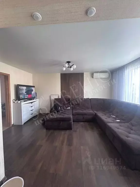 3-к кв. Воронежская область, Воронеж ул. Генерала Лизюкова, 67 (68.1 ... - Фото 2