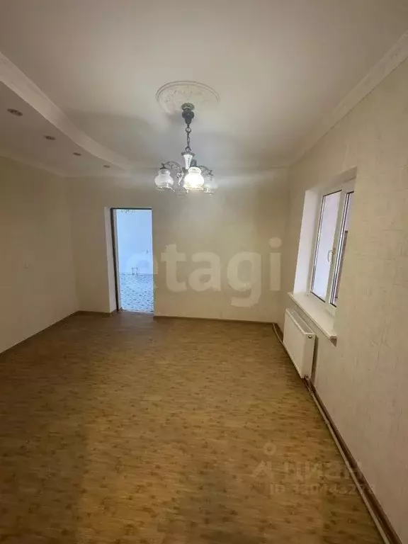 Дом в Крым, Сакский район, с. Суворовское ул. Фестивальная, 19 (127 м) - Фото 1