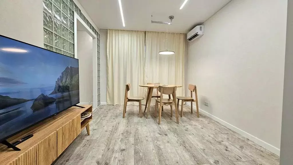 2-к кв. Татарстан, Казань ул. Хади Такташа, 75 (42.0 м) - Фото 0