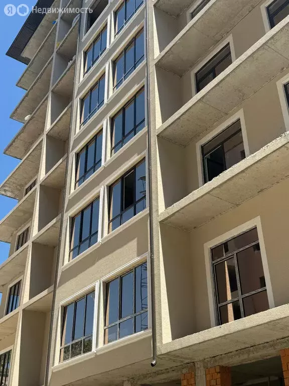 3-комнатная квартира: Нальчик, улица Ашурова, 1 (96.7 м) - Фото 1