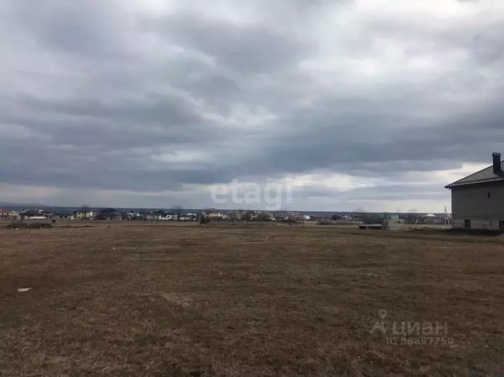 Участок в Карачаево-Черкесия, Прикубанский район, Дружбинское с/пос, ... - Фото 1