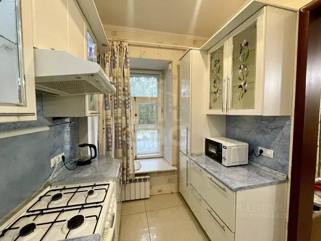 1-к кв. Санкт-Петербург 11-я Васильевского острова линия, 24 (35.0 м) - Фото 2