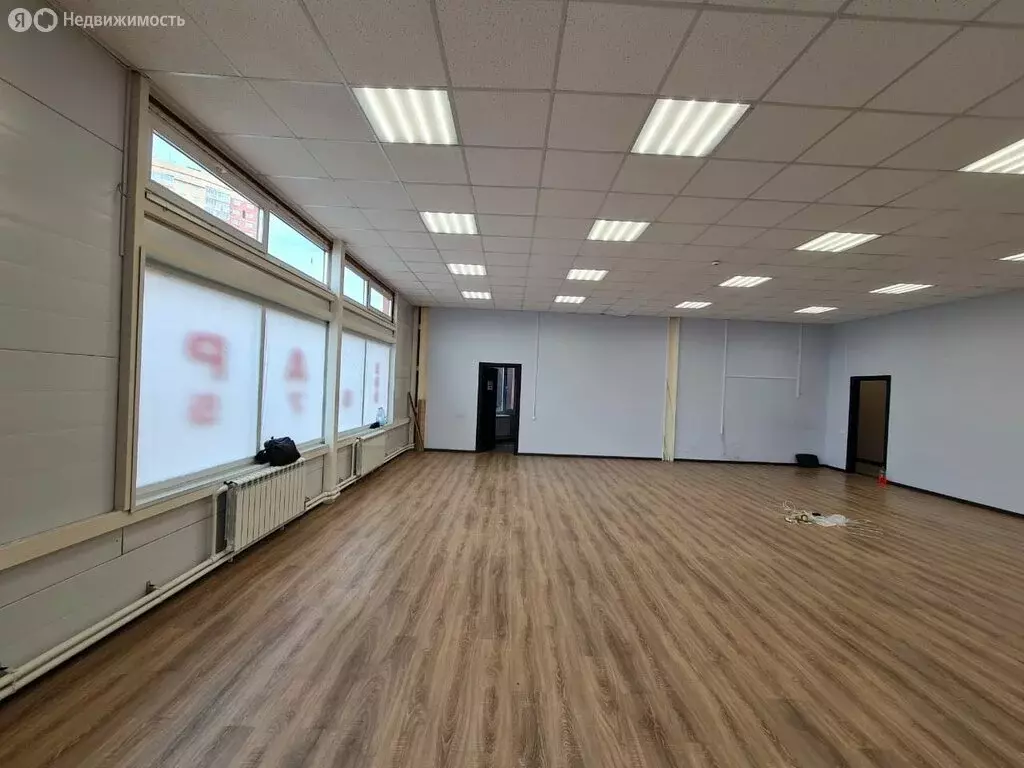 Торговая площадь (74 м) - Фото 2