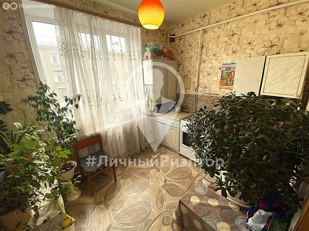 1к в 3-комнатной квартире (17.9 м) - Фото 0