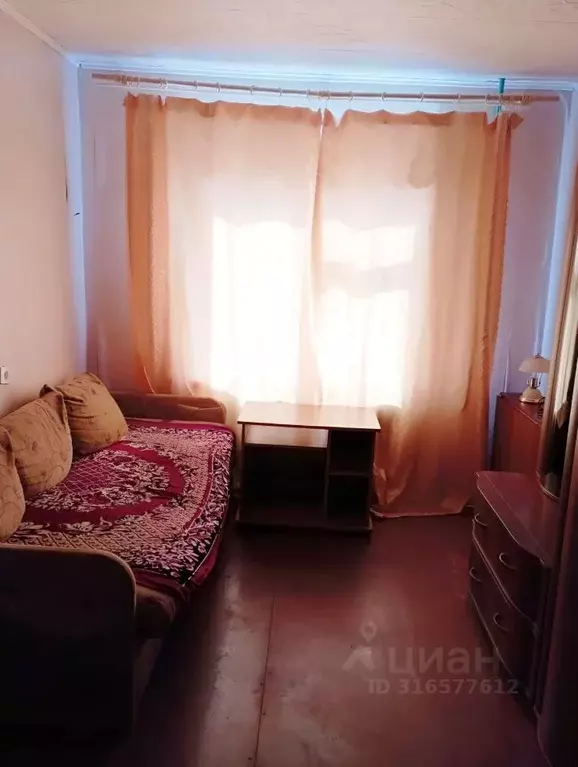 Комната Новгородская область, Валдай Песчаная ул., 10 (12.5 м) - Фото 1