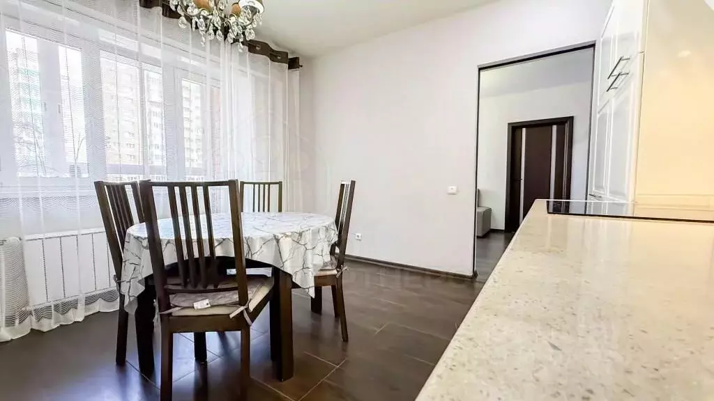 2-к кв. Иркутская область, Иркутск ул. Дыбовского, 8/4 (60.0 м) - Фото 1