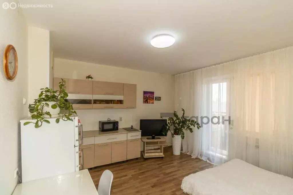 Квартира-студия: Челябинск, улица Чичерина, 43 (23.6 м) - Фото 1