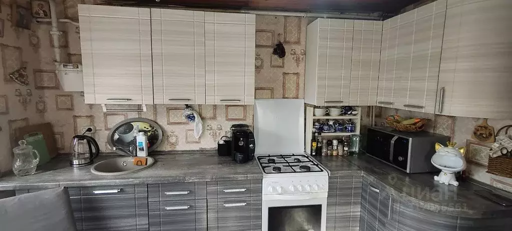 Дом в Волгоградская область, Светлоярский район, пос. Кирова  (102 м) - Фото 1