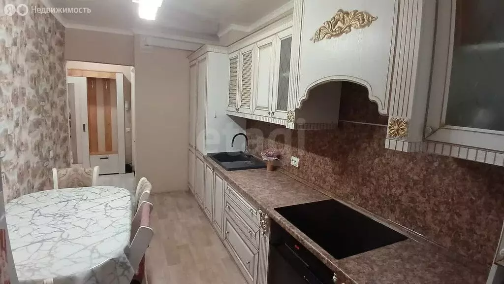 2-комнатная квартира: Батайск, Индустриальная улица, 1Б (56 м) - Фото 1