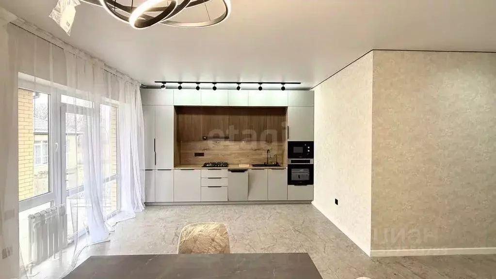 Дом в Ставропольский край, Михайловск Шпаковский район, ул. Александра ... - Фото 1