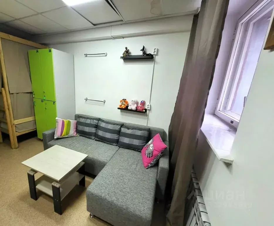 Комната Москва ул. Земляной Вал, 38-40/13С6 - Фото 1