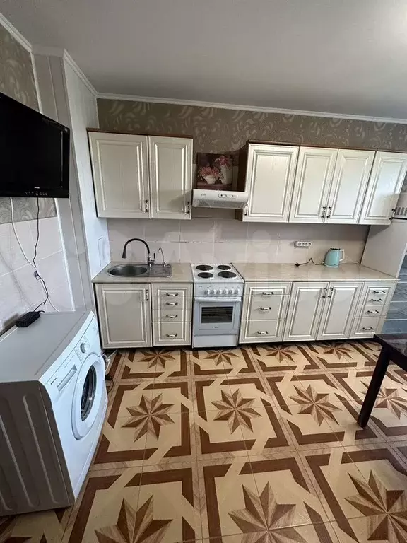 2-к. квартира, 80 м, 9/9 эт. - Фото 1