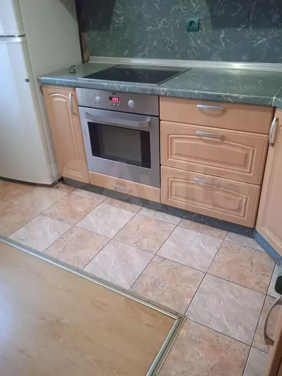 1-к. квартира, 40 м, 7/10 эт. - Фото 0