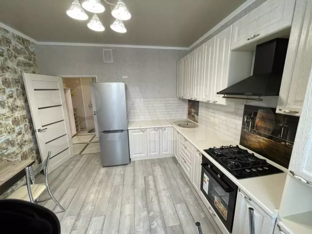 1-к. квартира, 40 м, 2/10 эт. - Фото 0
