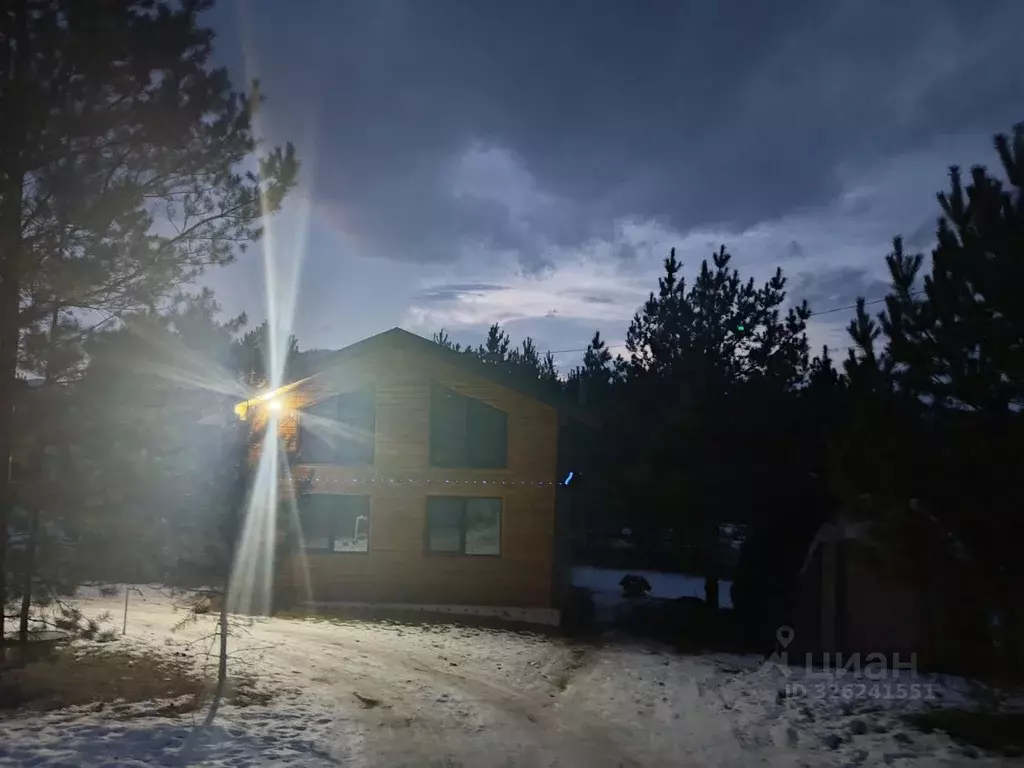 Дом в Алтай, Чемальский район, Элекмонарское с/пос, с. Элекмонар  (112 ... - Фото 2
