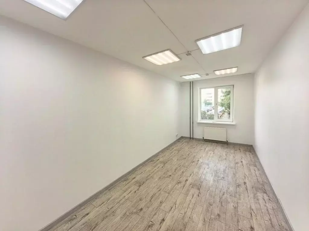 Помещение свободного назначения в Свердловская область, Екатеринбург ... - Фото 1