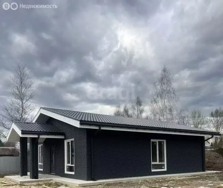 Дом в Калининградская область, Гурьевский муниципальный округ, посёлок ... - Фото 0