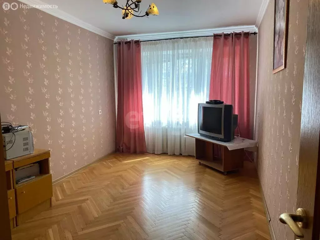 3-комнатная квартира: село Кабардинка, Школьная улица, 21 (61.3 м) - Фото 0