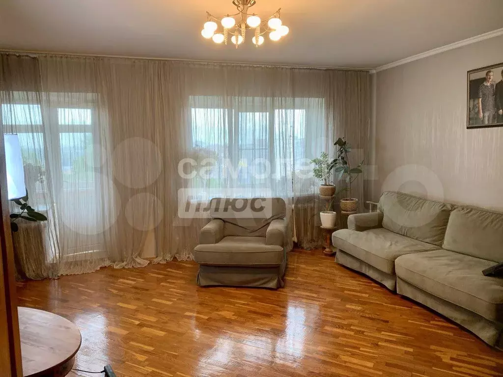 3-к. квартира, 90 м, 5/5 эт. - Фото 1