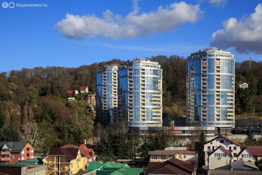 2-комнатная квартира: Сочи, улица Ленина, 298Б (72 м) - Фото 1