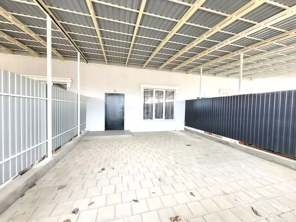 Таунхаус в Краснодарский край, Крымский район, Варениковская ст-ца ул. ... - Фото 1