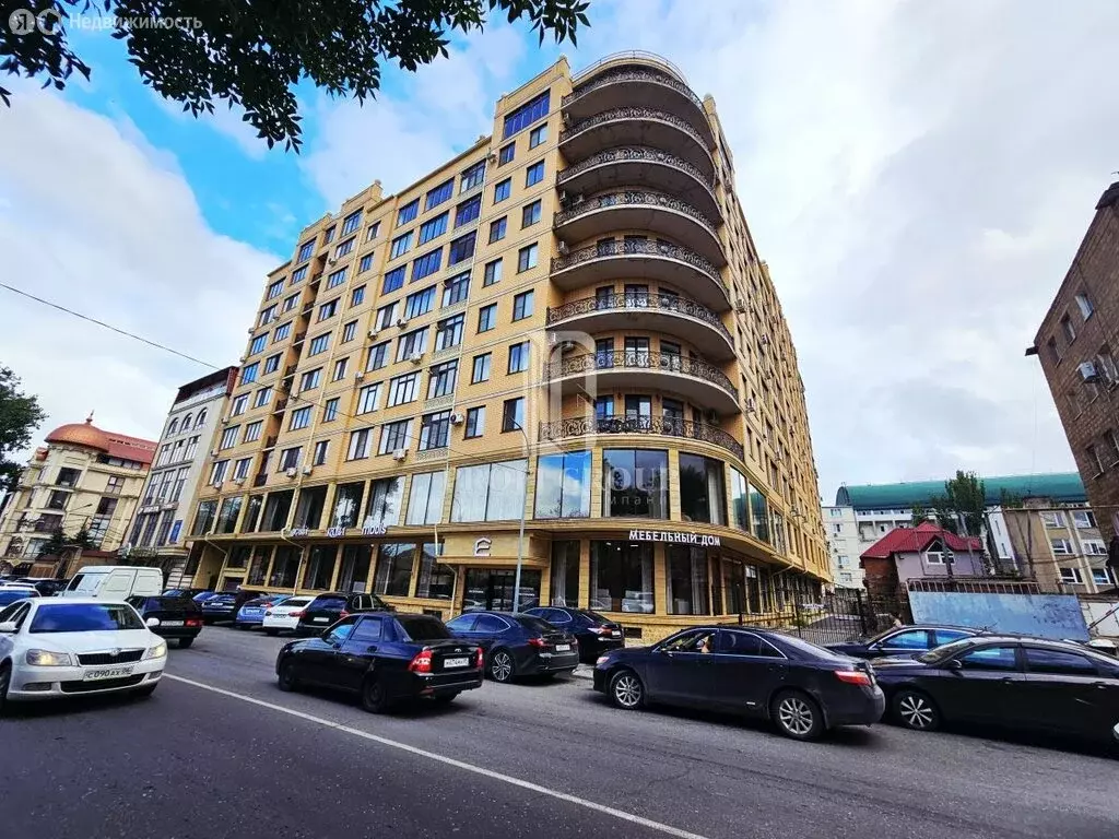 3-комнатная квартира: Махачкала, улица Абубакарова, 111 (125 м) - Фото 0
