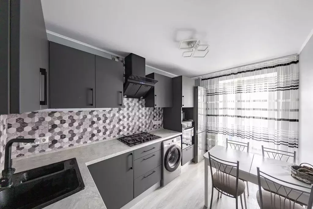 Продаётся 3-к квартира, 65 м - Фото 1