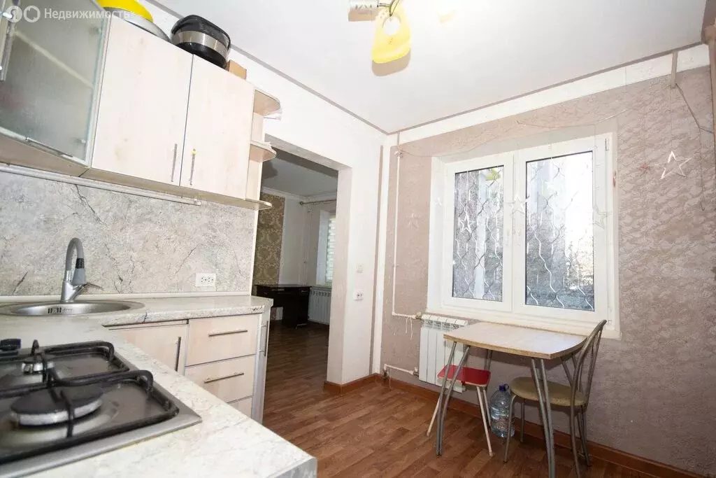 3-комнатная квартира: Магнитогорск, улица Зелёный Лог, 52 (65.7 м) - Фото 2