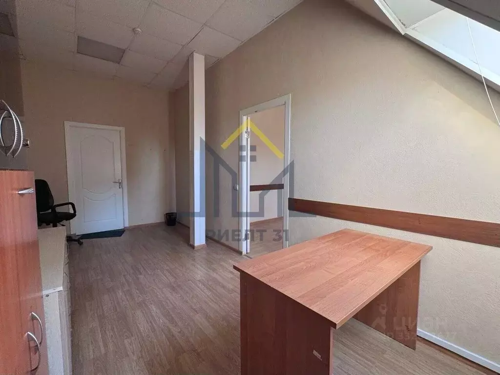Офис в Белгородская область, Белгород ул. Губкина, 45А (15 м) - Фото 1