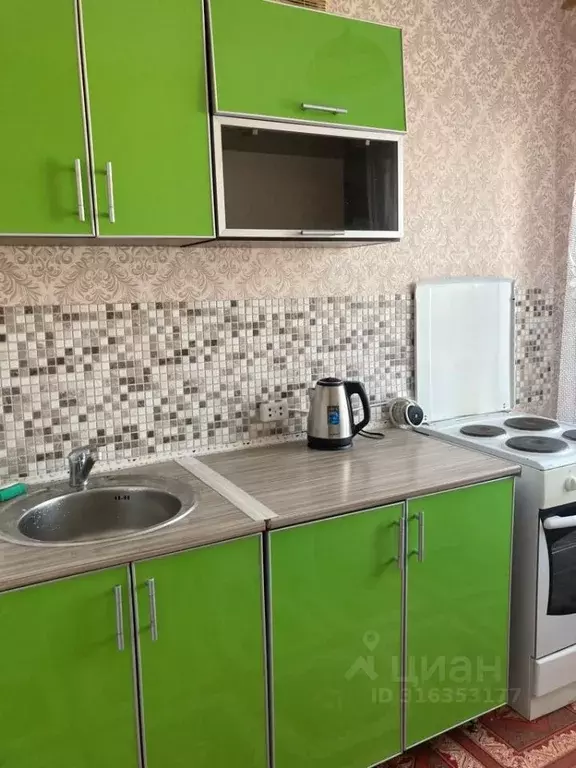 1-к кв. Иркутская область, Иркутск Байкальская ул., 330 (30.0 м) - Фото 0