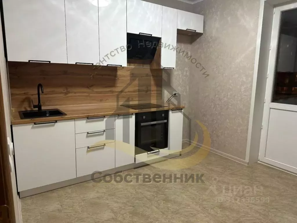 1-к кв. Белгородская область, Старый Оскол Степной мкр, 32 (42.0 м) - Фото 0