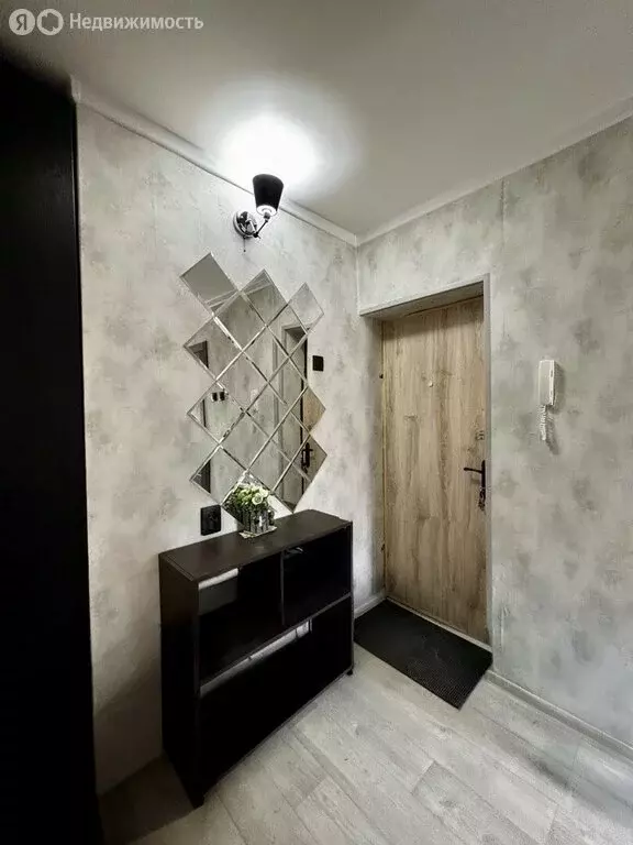 1-комнатная квартира: Астрахань, улица 11-й Красной Армии, 4 (35.2 м) - Фото 1