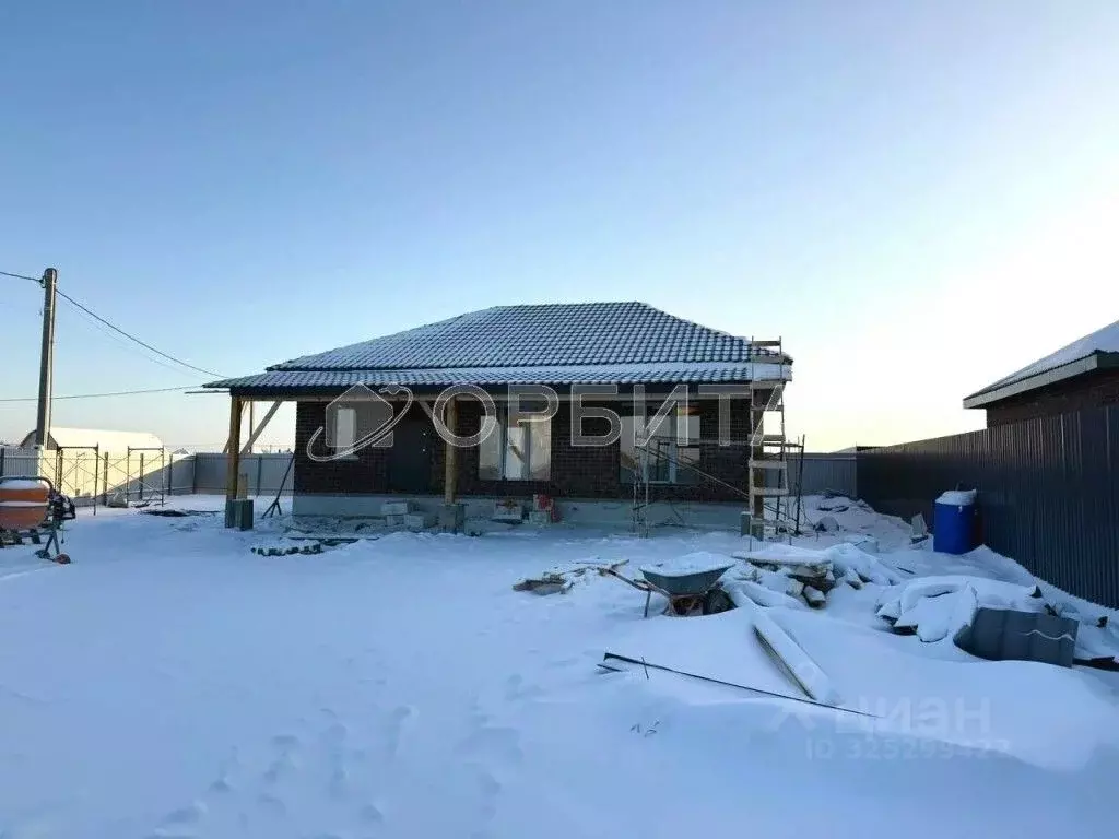 Дом в Тюменская область, Тюменский муниципальный округ, с. Каменка  ... - Фото 1