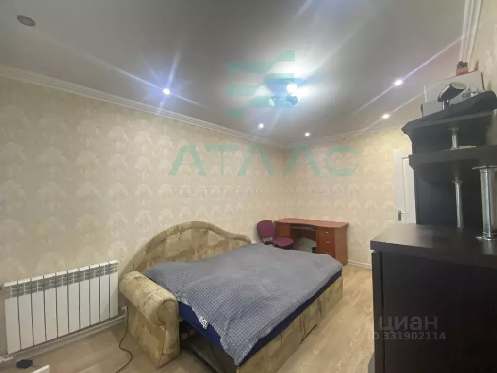 2-к кв. Крым, Симферополь ул. Воровского, 65 (43.6 м) - Фото 1