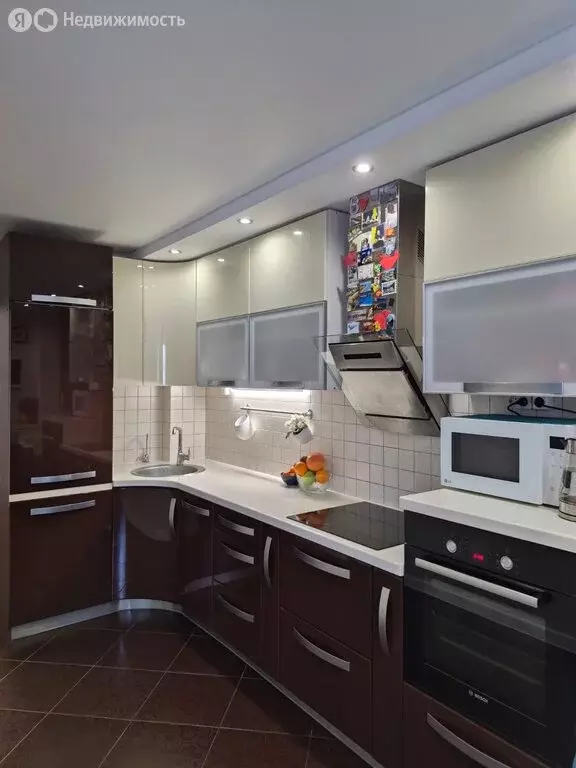 3-комнатная квартира: Петрозаводск, Сыктывкарская улица, 1 (74.4 м) - Фото 2