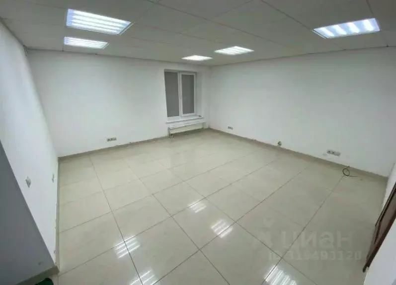 Офис в Свердловская область, Екатеринбург ул. Шарташская, 8 (28 м) - Фото 0