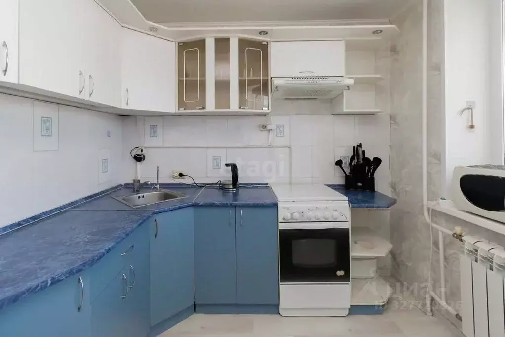 1-к кв. Тюменская область, Тюмень Народная ул., 4к3 (42.0 м) - Фото 1