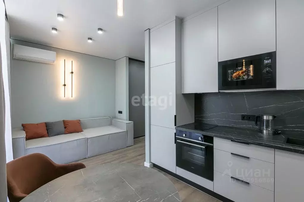 Студия Тюменская область, Тюмень ул. Краснооктябрьская, 16 (23.3 м) - Фото 1