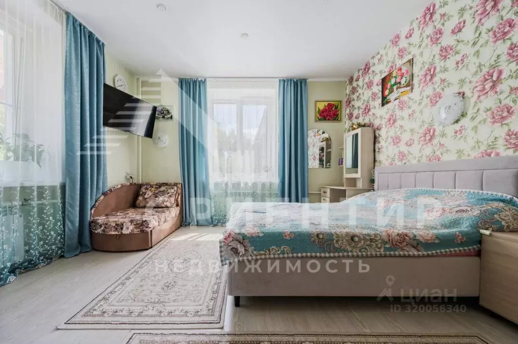 2-к кв. Свердловская область, Екатеринбург ул. Малышева, 128 (46.2 м) - Фото 1