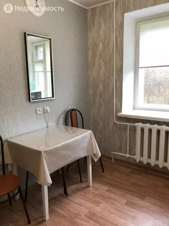 2-комнатная квартира: село Кудиново, Пионерская улица, 18 (50 м) - Фото 0