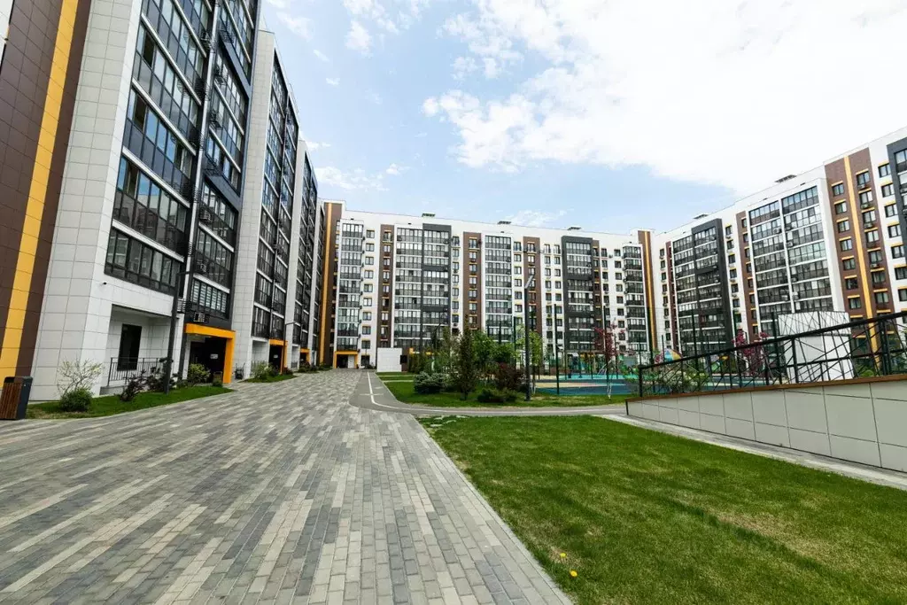 3-к кв. Татарстан, Казань ул. Разведчика Ахмерова, 7 (70.0 м) - Фото 1