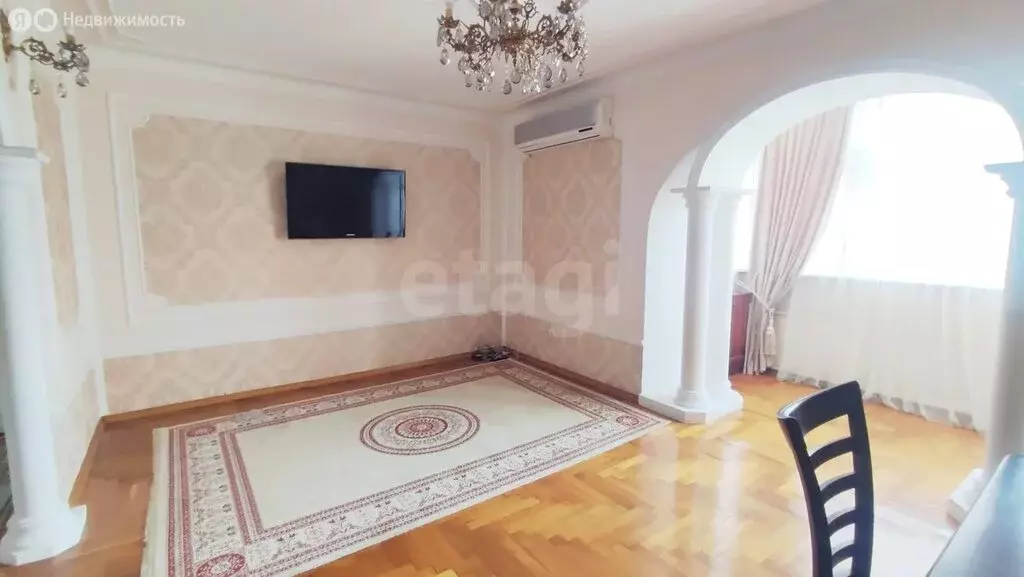 3-комнатная квартира: Майкоп, улица 12 Марта, 142 (70.3 м) - Фото 1