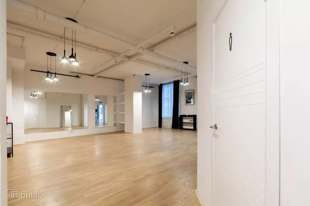 Помещение свободного назначения в Санкт-Петербург ул. Есенина, 1к1 ... - Фото 1