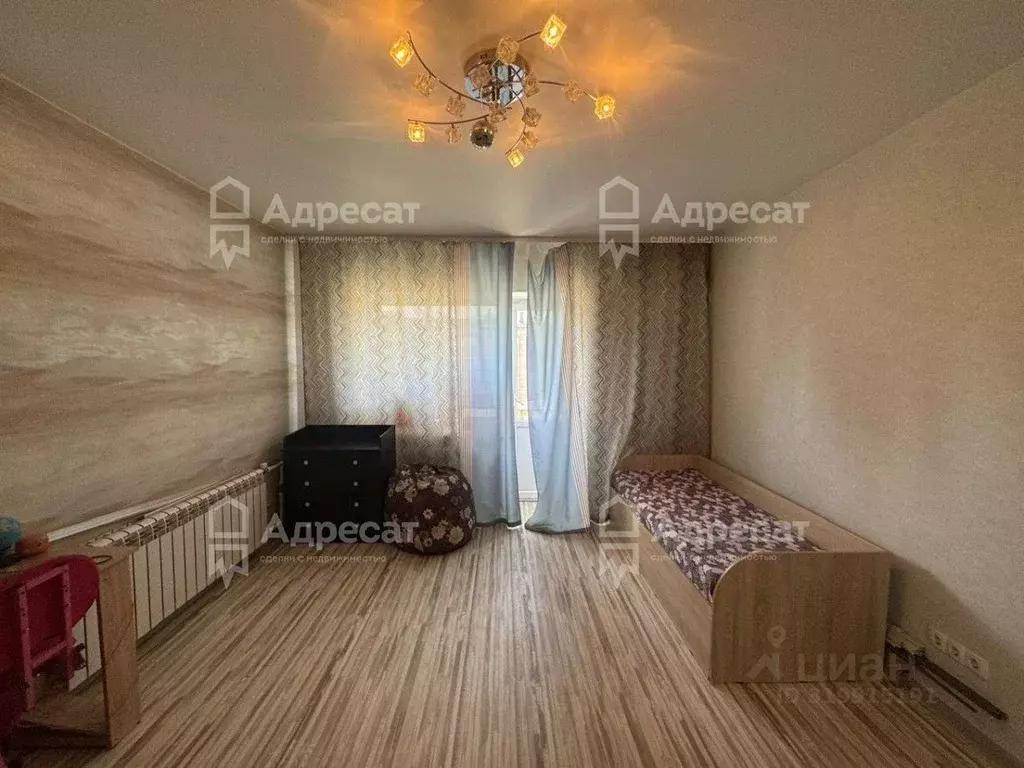 3-к кв. Волгоградская область, Волгоград Казахская ул., 19/1 (53.4 м) - Фото 0