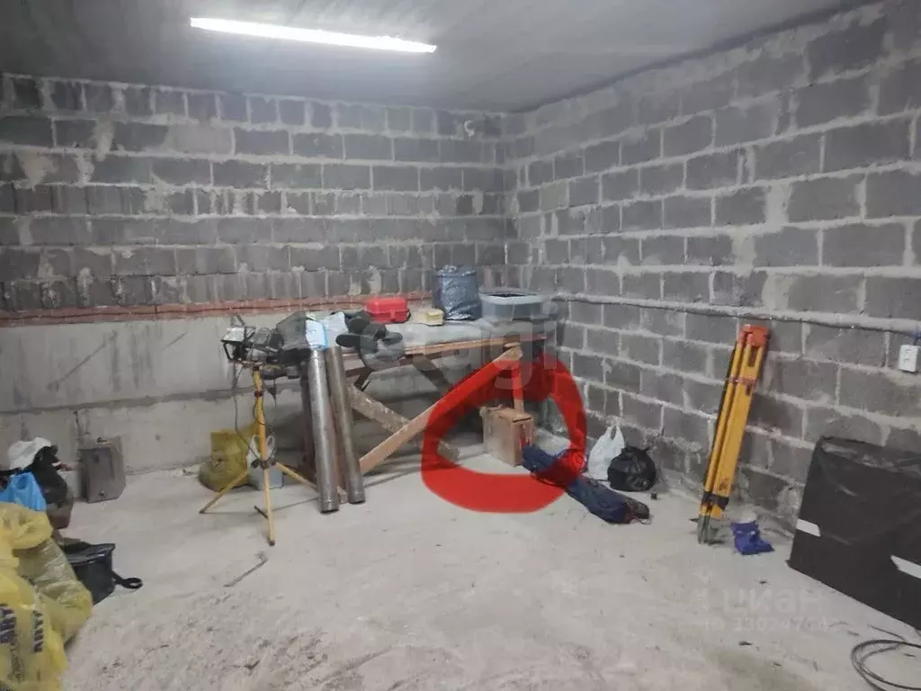 Гараж в Тюменская область, Тюмень Новгородская ул., 27 (22 м) - Фото 1