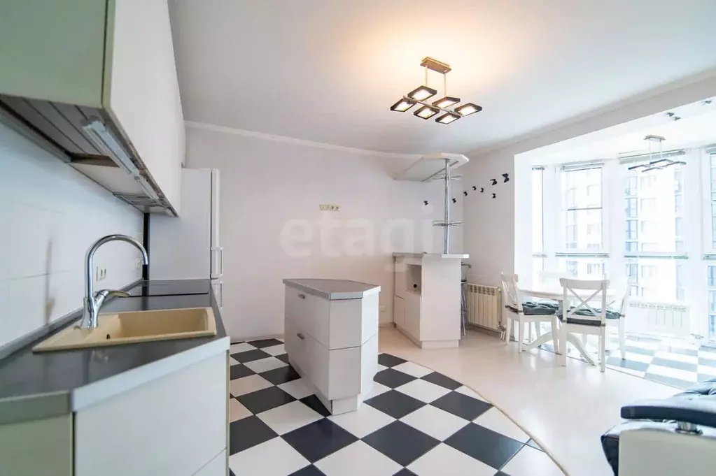 3-к кв. Алтайский край, Барнаул Приречная ул., 5 (75.2 м) - Фото 1