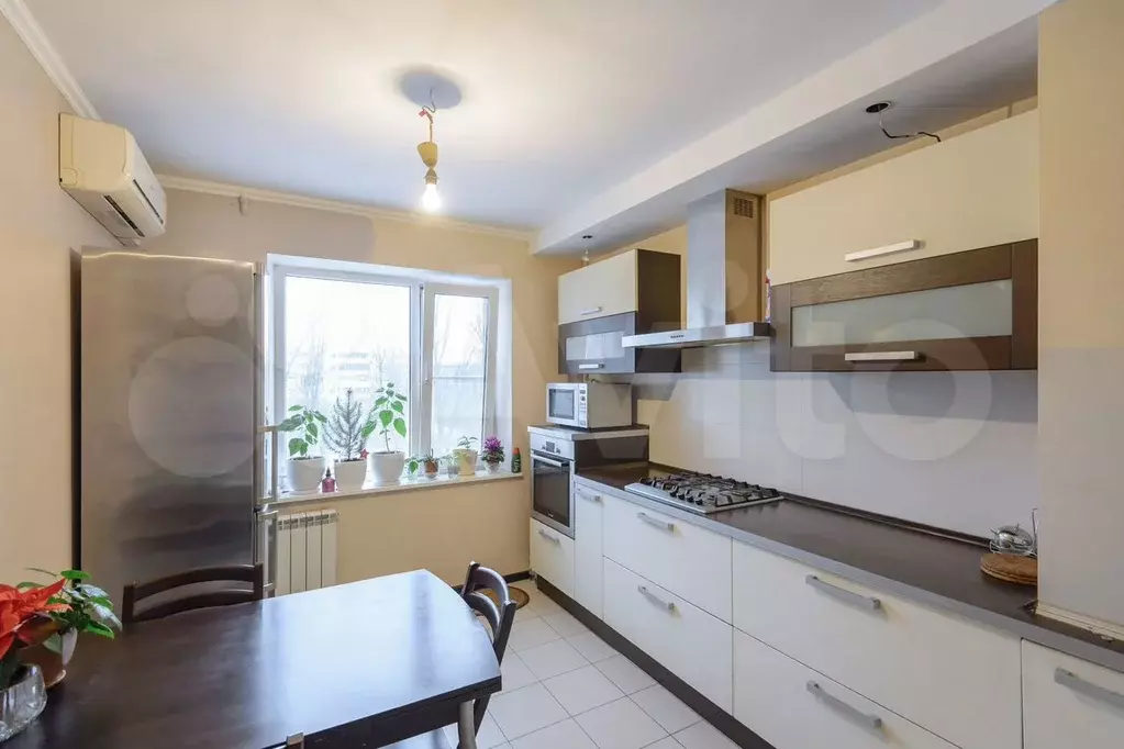 3-к. квартира, 65 м, 4/9 эт. - Фото 0